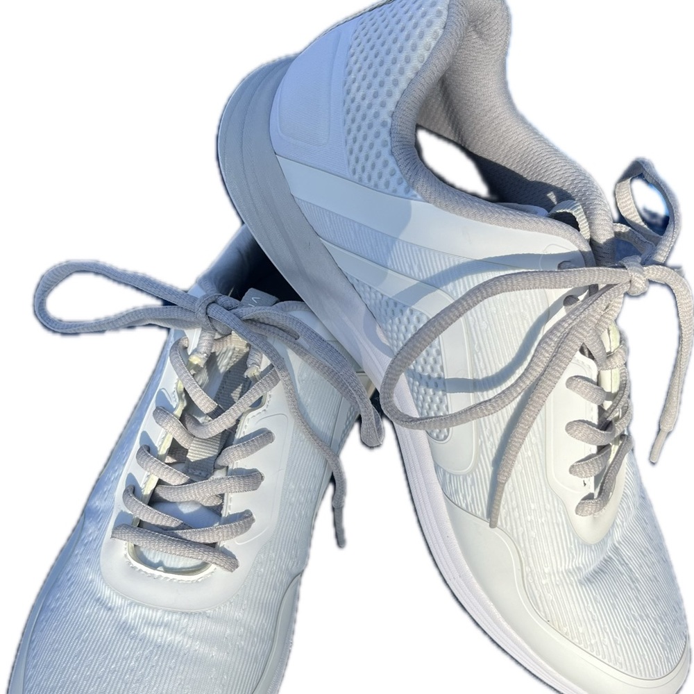 Vionic White Tennis Shoe